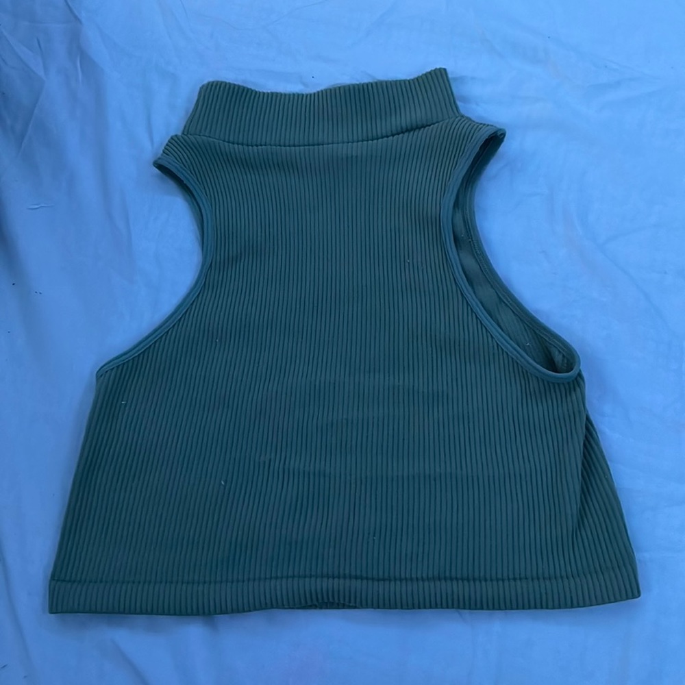 green turtleneck crop top from suzette collection in size small
